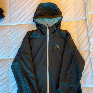 LL Bean light weight puff black jacket
